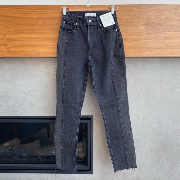 Abercrombie & Fitch Denim - NWT Abercrombie High Rise Mom Jeans, Size 24